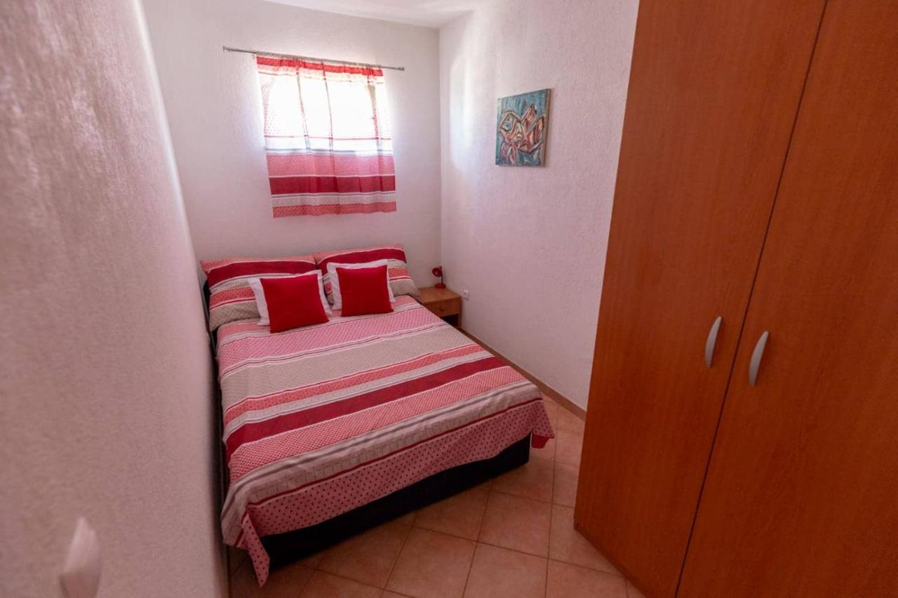 Apartments Elena Tucepi Ngoại thất bức ảnh