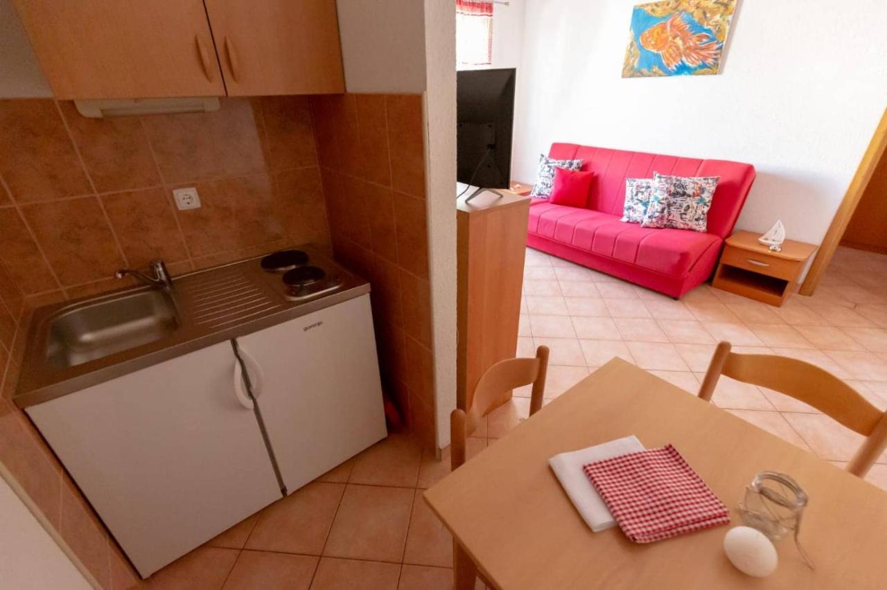 Apartments Elena Tucepi Ngoại thất bức ảnh