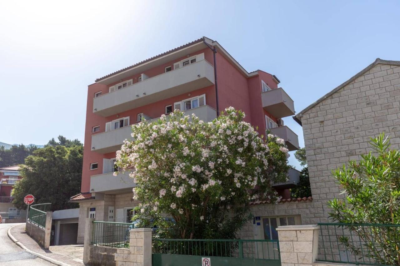 Apartments Elena Tucepi Ngoại thất bức ảnh