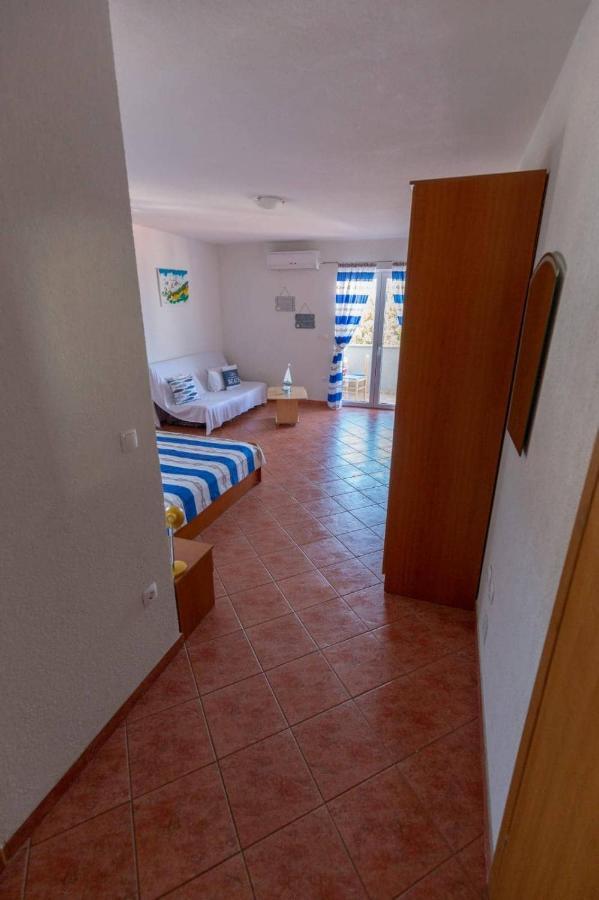 Apartments Elena Tucepi Ngoại thất bức ảnh