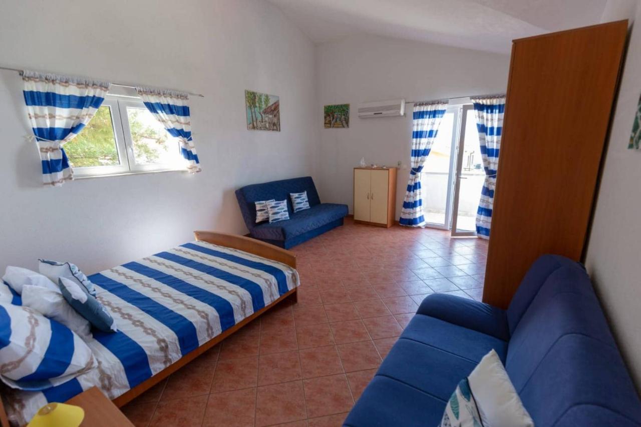 Apartments Elena Tucepi Ngoại thất bức ảnh